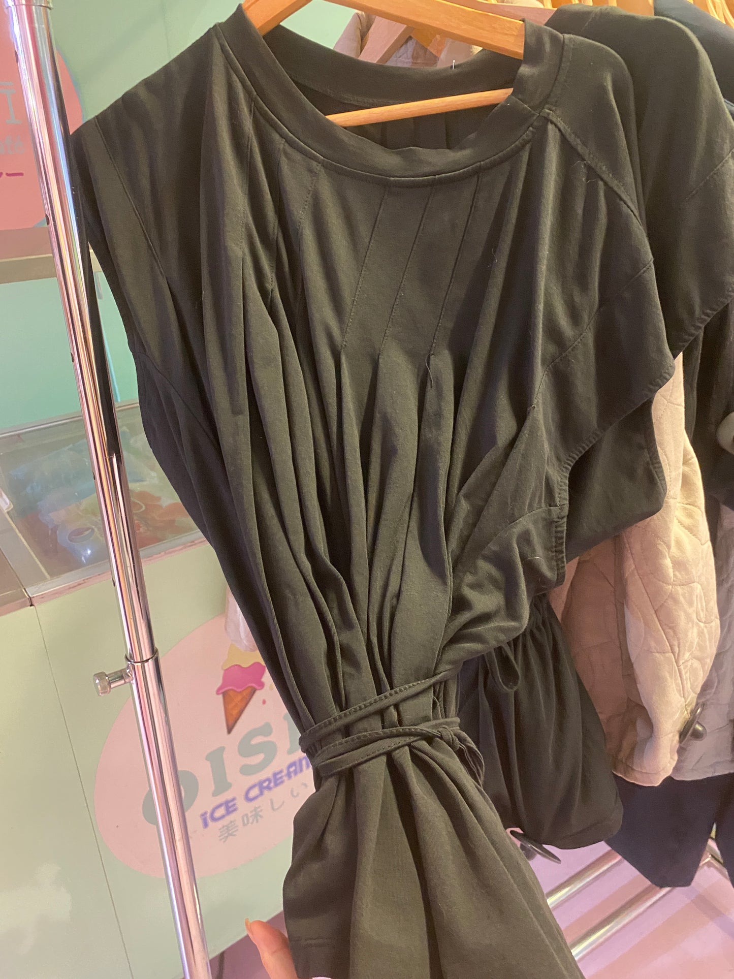 Boebou pleat top